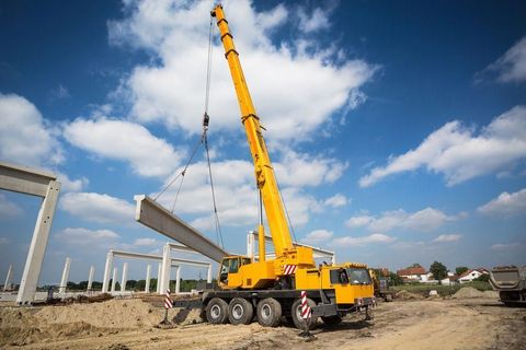 Learn About Mobile Cranes: Detailed Guide, Advice, Suggestions and Key Resources