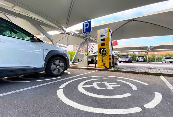 Overview of Electric Mobility Innovation: Basics, Facts, and Key Insights