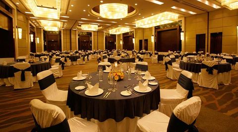 Learn About Party Halls: Detailed Explanation, Venue Insights, Decoration Tips and Helpful Resources