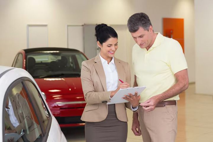 Guide to Used Car Purchasing for Consumers and Automotive Decision-Making Professionals