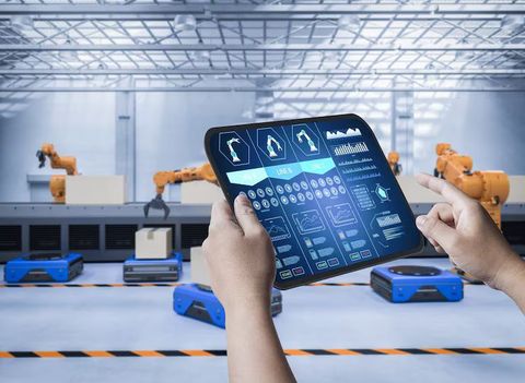 Guide to Industrial IoT Platforms for Manufacturing Optimization