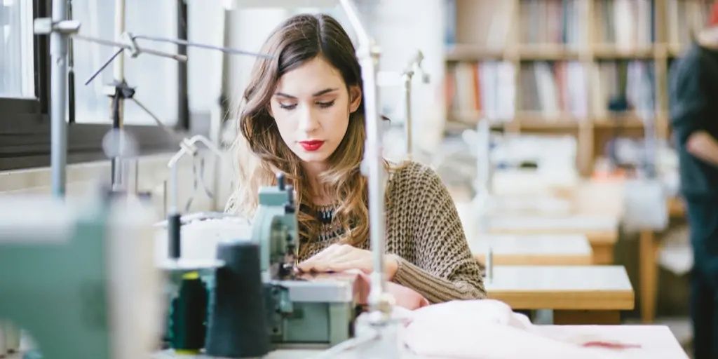 Fashion Business Basics: A Beginner’s Guide to Succeeding in the Style Industry