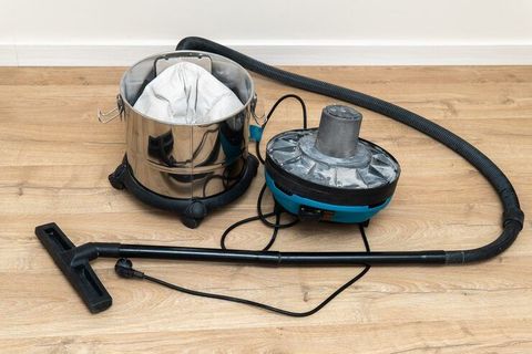 Industrial Vacuum Cleaners: A Guide to Filtration Systems, Operating Principles and Industrial Uses