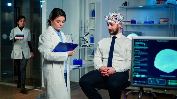 Why Choose Neurology as a Specialization: An Overview to Explore Key Insights