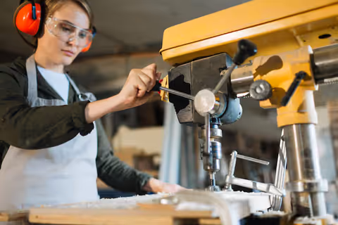 Understanding Injection Molding Machines and the Fundamentals of Plastic Manufacturing