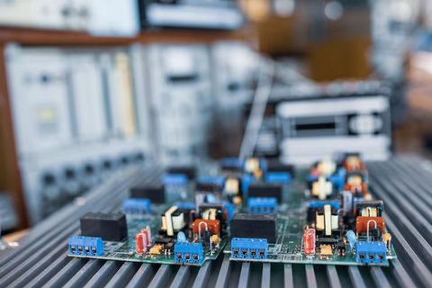 Semiconductor Technology Systems and Fabrication Methods Overview for Electronics Industry