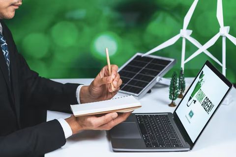 Green Tech and Sustainable Energy: An Overview to Explore Basics and Key Insights