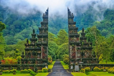 Bali Vacation Overview: Explore Guide, Tips, Insights and Essential Travel Information